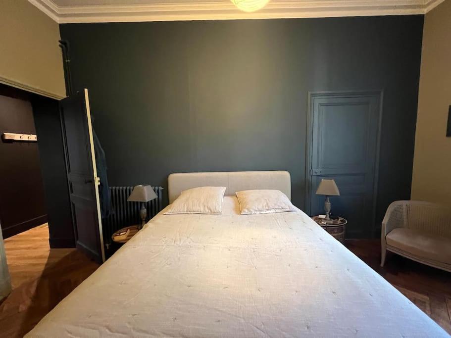 Coeur De Ville, Garage Prive Et Gratuit Avec Terrasse ! Cahors Exterior foto